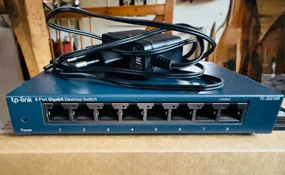 TP-Link Switch  Model: TL-SG108 8-Port Gigabit Desktop Switch Power: 5V - 0.6A - Bild 1 von 2