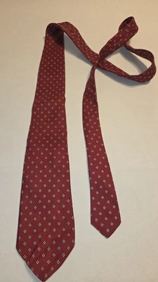 Corbata roja con pequeñas flores Savile Row - exclusiva para Sanfer Harris  Foto 1 de 4