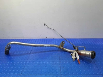 Tubo de llenado de cuello de llenado de combustible Volvo S90 17-20 genuino OEM 32242547 Foto 1 de 4