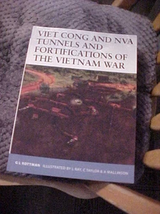 Viet Cong and NVA Tunnels and Fortifications of the Vietnam War PB - Imagen 1 de 1
