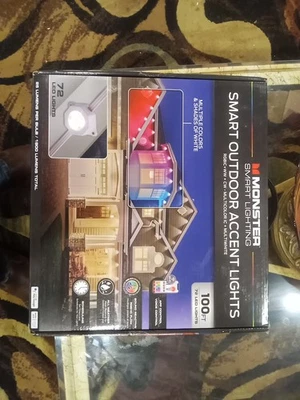 Nuevas luces de acento Monster Smart para exteriores 100 pies, 72 luces LED, 1800 lúmenes Foto 1 de 2