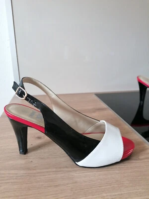 Sandalette, Gr.36, Lackleder in schwarz-weiß-rot, "NEU" - Bild 1 von 4