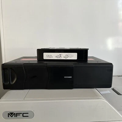 BMW E81 E82 E87 E88 E90 E91 E92 E93 MP3 CD-Wechsler CD-Changer 9181326 - Bild 1 von 3