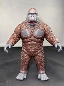 Y-MSF RAYMOND TOYS 6” 1967 KING KONG ESCAPES NEW LARGER SCULPT - Picture 1 of 6