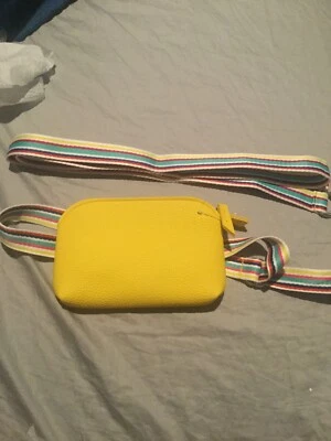 Bandolera o bolso cinturón pequeño amarillo Nordstrom Foto 1 de 4