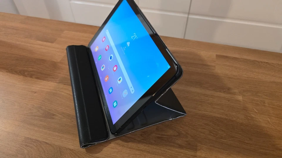 Samsung Galaxy Tab A SM-T595  (2018)  10,5 "    32GB    Wi-Fi + 4G/LTE GSM Schw. - Bild 1 von 4