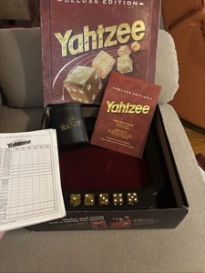 Hasbro Yahtzee Deluxe Edition 1997  Game with Gold Dice no extra Yahtzee chips - Picture 1 of 3