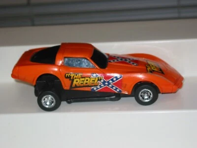 Chevrolet Corvette 1980 Buddy L Rev Em Up Racer Dukes of Hazard, no funciona Foto 1 de 4