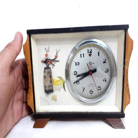 Helm Brand Vintage Alarm Clock Antique Wind Up Wood Decor Wind-Up Works Working Cover