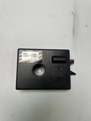 Módulo de controle amplificador de sinal de rádio antena 12-18 BMW 320i 328i 428i fabricante de equipamento original - Imagem 1 de 4