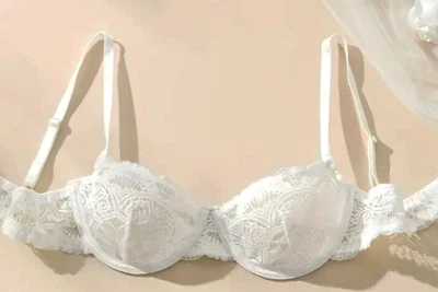 ¡¡¡MÁS ALLÁ DE SEXY!!! Sujetador con aros copas elásticas de encaje transparente blanco 38C nuevo con etiquetas Foto 1 de 3