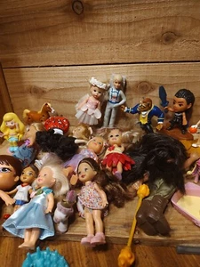 Lot Of 16 Girl Toys, Dolls And Other Toys - Picture 1 of 10