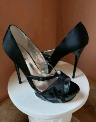 tacones bebe Foto 1 de 4