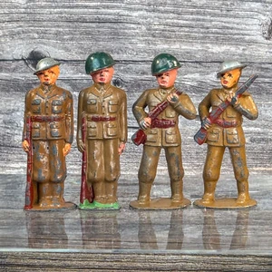 Lotto (4) Soldatini di Piombo Vintage Barclay - 2x #705 & 2x #707 Marching Riflemen #286 - Foto 1 di 19
