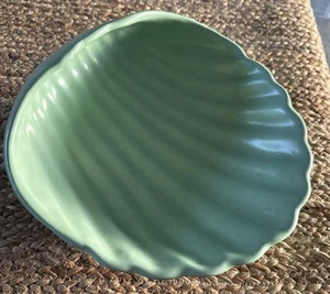 Vintage Royal Haeger Green Giant Clam Shell Ceramic 10" Wide Dish Bowl Planter - Picture 1 of 11