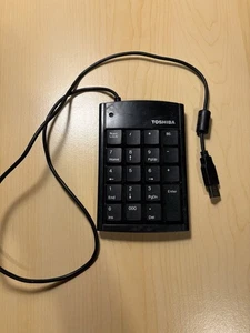 Toshiba PA1390U-1NKP USB Keyboard Number Pad - Picture 1 of 2