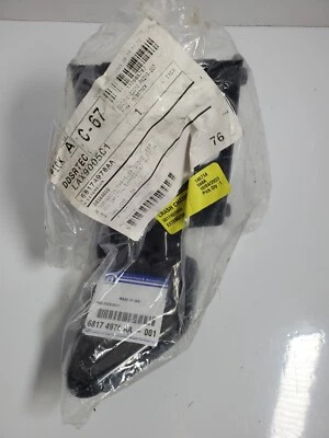 2015-2023 Dodge Challenger OEM Front Right Bumper Extension - Mopar 68174978AA - Изображение 1 из 4