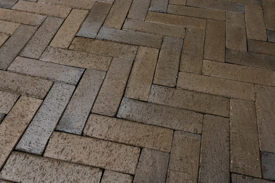 Pflasterklinker Titan 21,6x7x5,2cm braun anthrazit Klinkerpflaster - Bild 1 von 1