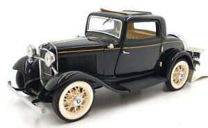 Franklin Mint 1/24 Scale B11TQ11 - 1932 Ford Deuce Coupe - Black