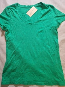 Women's Fitted Short Sleeve V-Neck T-Shirt Universal Thread Green Size XXL - Picture 1 of 5