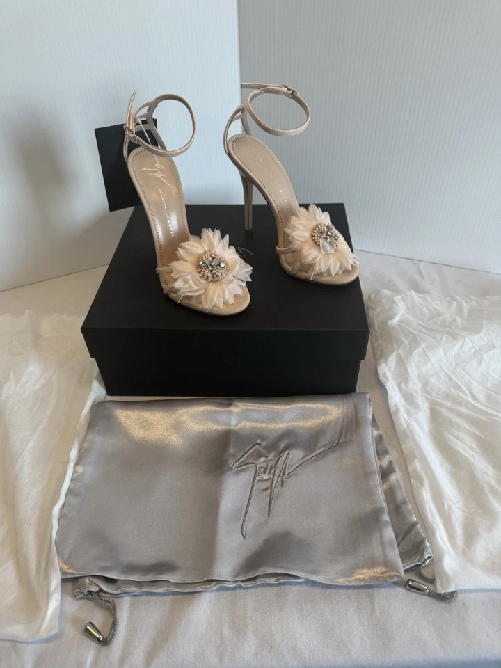 Sandalias de tacón alto Giuseppe Zanotti Annemarie rosa charol talla 35 NUEVAS con caja Foto 1 de 4