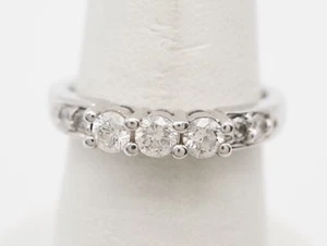 Women 14k White Gold Engagement Ring. Size 7.0. 5 Round Brilliant Cut Diamonds - Picture 1 of 14