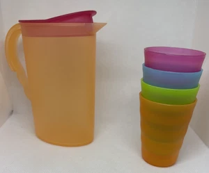 Vintage. Tupperware Spielzeug Mini Impressionen, 2,5" Becher, 5" orange Krug - Bild 1 von 4