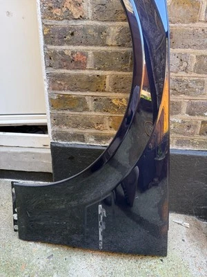 Guardabarros delantero izquierdo mercedes w204 amg c63 n/s lona azul-metálico Foto 1 de 4