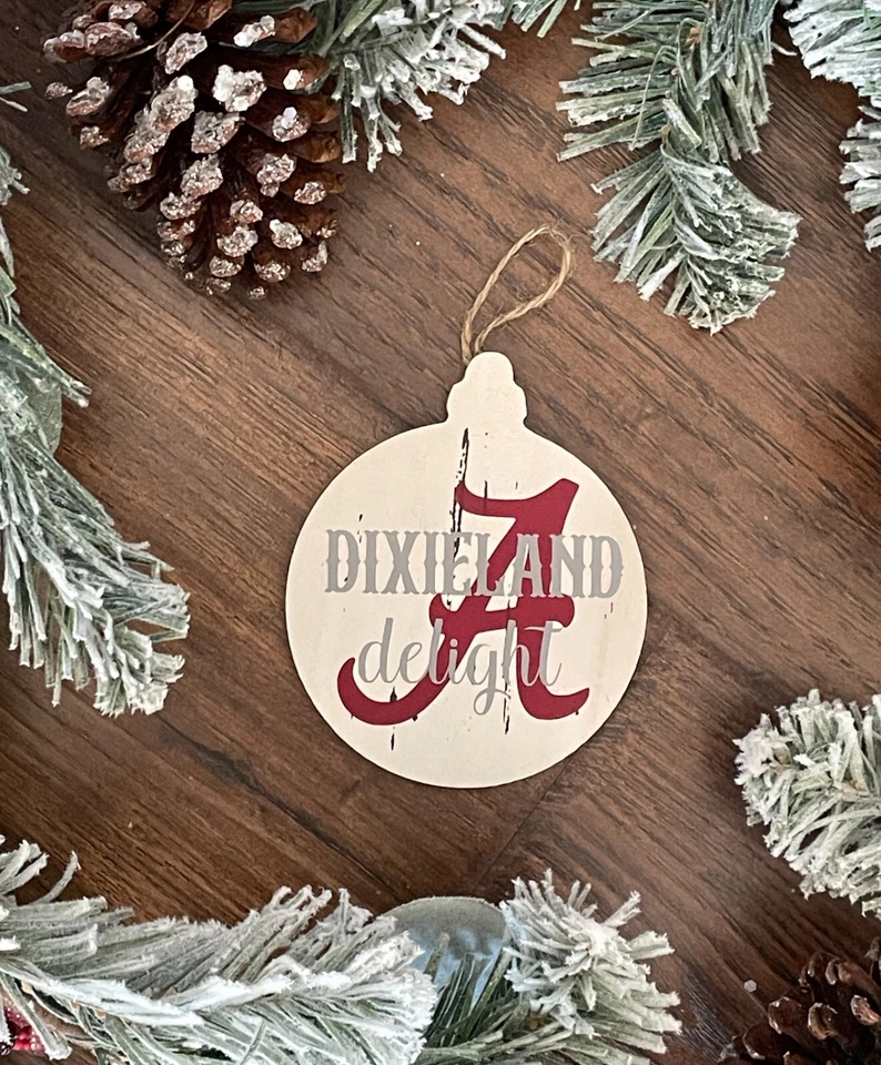 Universidad de ALABAMA Adorno de Navidad DIXIELAND DELIGHT Madera Marea Carmesí Foto 1 de 1