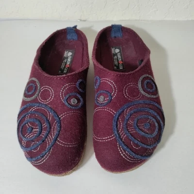 haflinger grizzly womens size 40 US 9 shoes Red wool slip on comfort clogs - Image 1 of 4