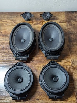 CONJUNTO DE ALTO-FALANTES COMPLETO FABRICANTE DE EQUIPAMENTO ORIGINAL GMC SIERRA 2500HD CHEVROLET SILVERADO SERVE EM 2019 - 2025 - Imagem 1 de 4