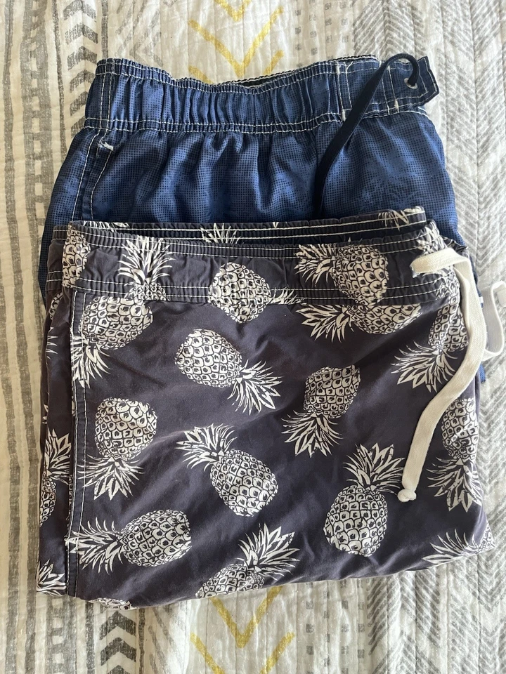 Mens XXL Swim Trunk Bundle Old Navy Pineapple & Island Blues Tall RWB Bundle lot - Image 1 of 4