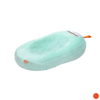 Bañista inflable Boon para bebé con cubierta de microfibra de secado rápido Foto 1 de 4
