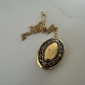 Lange geprägte verzierte florale Medaillon Halskette vergoldet Vintage Schmuck - Bild 1 von 7