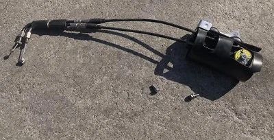 Triumph Daytona Moto 675R 2016 válvula de escape servomotor y cables 2202069 OEM Foto 1 de 4