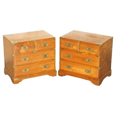 PAR DE CAJONES MESITA DE NOCHE VINTAGE DE MADERA DE ALCANFOR CAMPAÑA MILITAR Foto 1 de 4