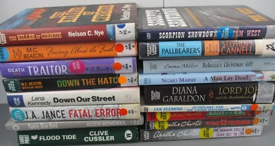 Large Print Novels Large Selection Combine Postage - Numerous Authors All Genres - Image 1 of 4