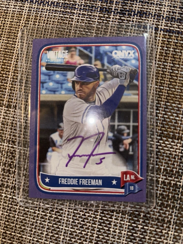 FREDDIE FREEMAN. AUTO 7/10 Yeah! 2024 Onyx VINTAGE Baseball - Image 1 of 4