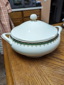 FITZ AND FLOYD Anniston ROUND COVERED VEGETABLE BOWL - Picture 1 of 1