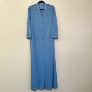 Vintage 80s Silky Nylon Robe Embroidered Sz M? No Tags GUC See PICS AND Desc - Picture 1 of 6