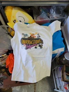 VTG 90s 1991 Universal Studios Logo T Shirt Rocky Bullwinkle Boris Natasha Youth - Picture 1 of 5