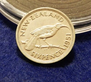 1951 New Zealand 6 Pence - Great Coin - Low Mint - See Pics - Picture 1 of 2