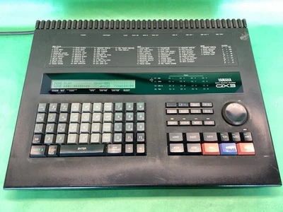 Yamaha QX3 3.5” Floppy Disk Digital Sequencer Recorder - POWERS ON - UNTESTED - Image 1 of 4