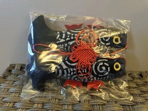 Collectable Cultural Heritage Blue Calico Handcraft Handmade Home Ornament- Fish - Picture 1 of 2