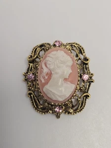 Vintage Cameo Brooch Pin Victorian Style - Picture 1 of 3