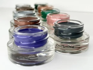 Delineador de ojos MAC Fluidline ~ Nuevo en caja, descontinuado, raro y difícil de encontrar; elige entre 15 tonos - Imagen 1 de 46