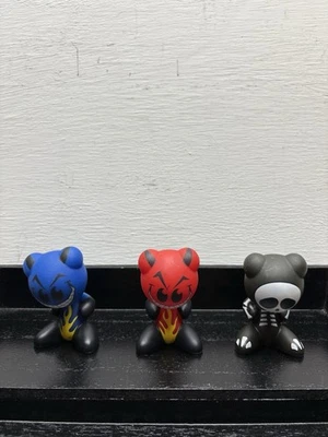 UB Funkeys Лот из 3 Фигурок Скелет / Двойка См. Фото - Изображение 1 из 4