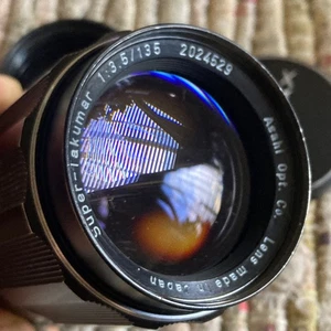 Asahi Pentax 135mm F3.5 Compact JUICY PRIME CUT! M42 Mount with Original Caps. - Picture 1 of 6