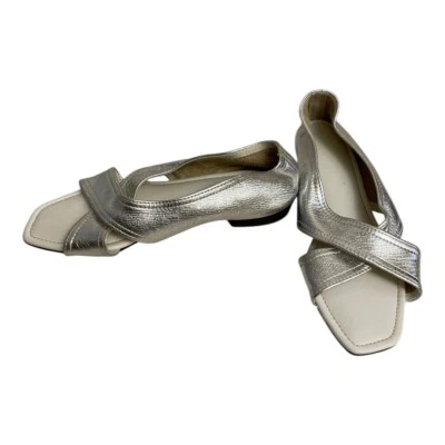 Zapatos De Colección Años 60 Merry Mules Slipon Punta Abierta Para Mujer 6.5 Metálico Plateado Lurex Foto 1 de 4