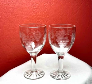 Etched Crystal Liqueur Stem Glasses Cordial Grapes on a Vine Set of 2 Bar Ware - Picture 1 of 5